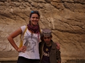 Wadi Bani Khalid: místní mladík nám s radostí ukáže cestu 
